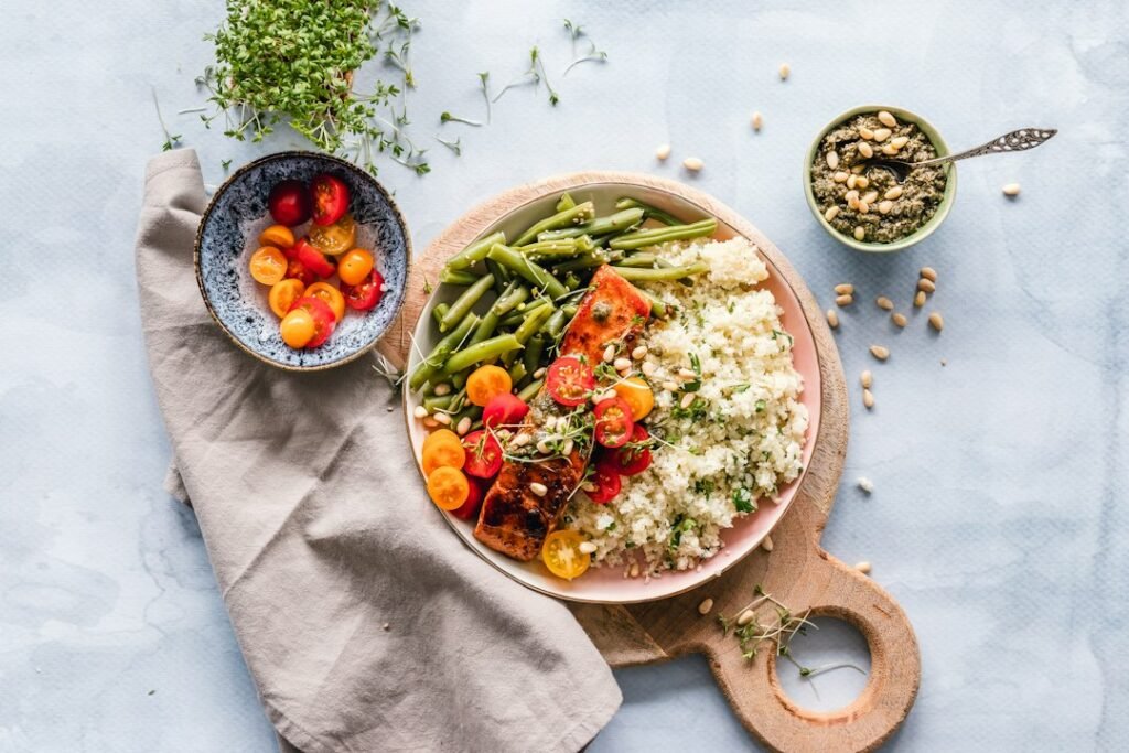 Balanced meal with salmon, quinoa, and vegetables for semaglutide nutrition